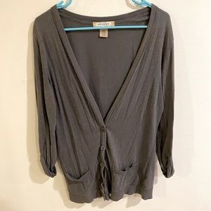 Grey cardigan in size medium.